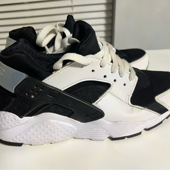 Nike Huaraches Run (GS) - Picture 8 of 12
